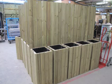 Fabrication de structures en bois pour les recyparcs